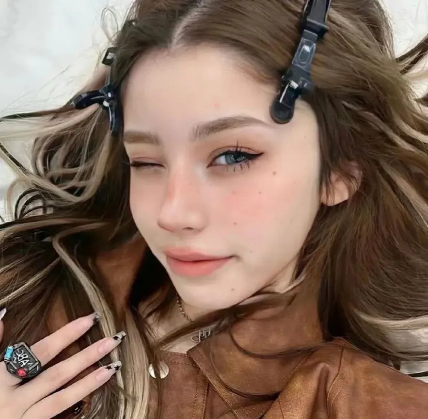搏击傲娇小女生