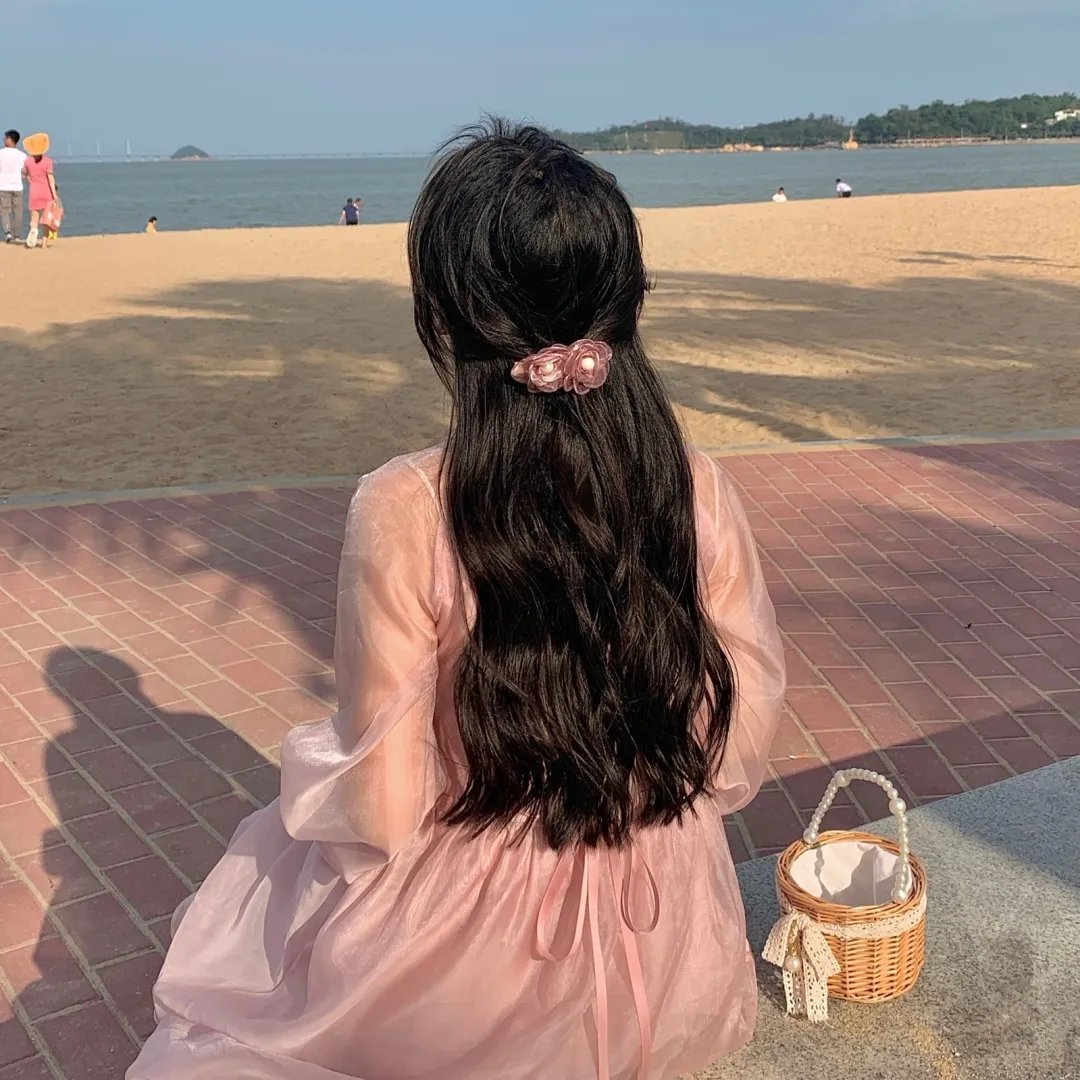 乡里彩虹城里雨